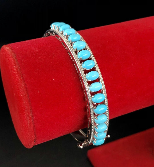 102.5 carats Beautiful Natural Turquoise fine quality In 925 silver Bracelet Price not adjusted