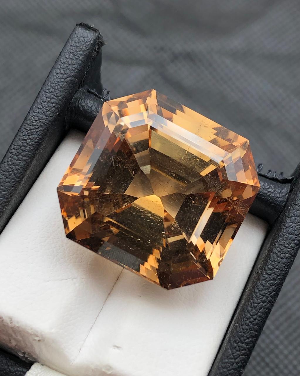 71.22 carats Topaz from Pakistan Loose Gemstone