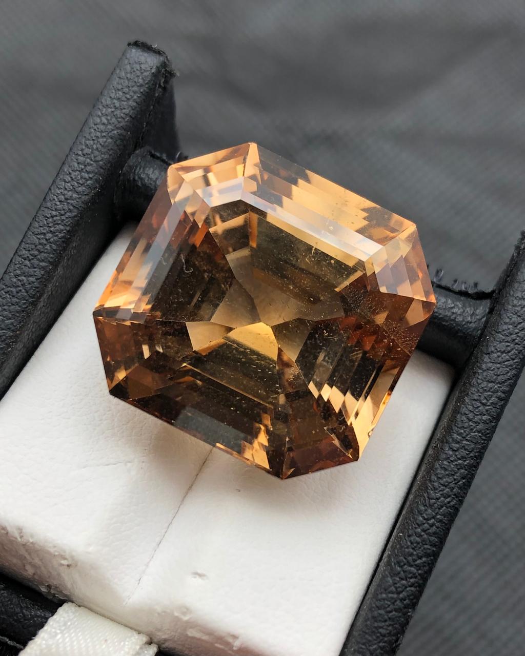 71.22 carats Topaz from Pakistan Loose Gemstone