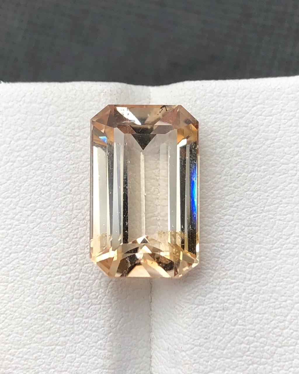 12.54 carats Topaz from Pakistan Loose Gemstone