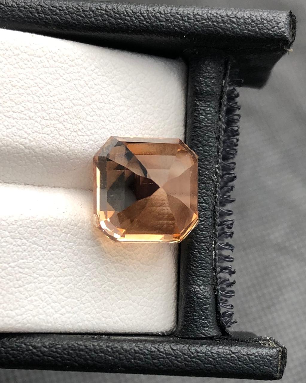 14.50 carats Topaz from Pakistan Loose Gemstone