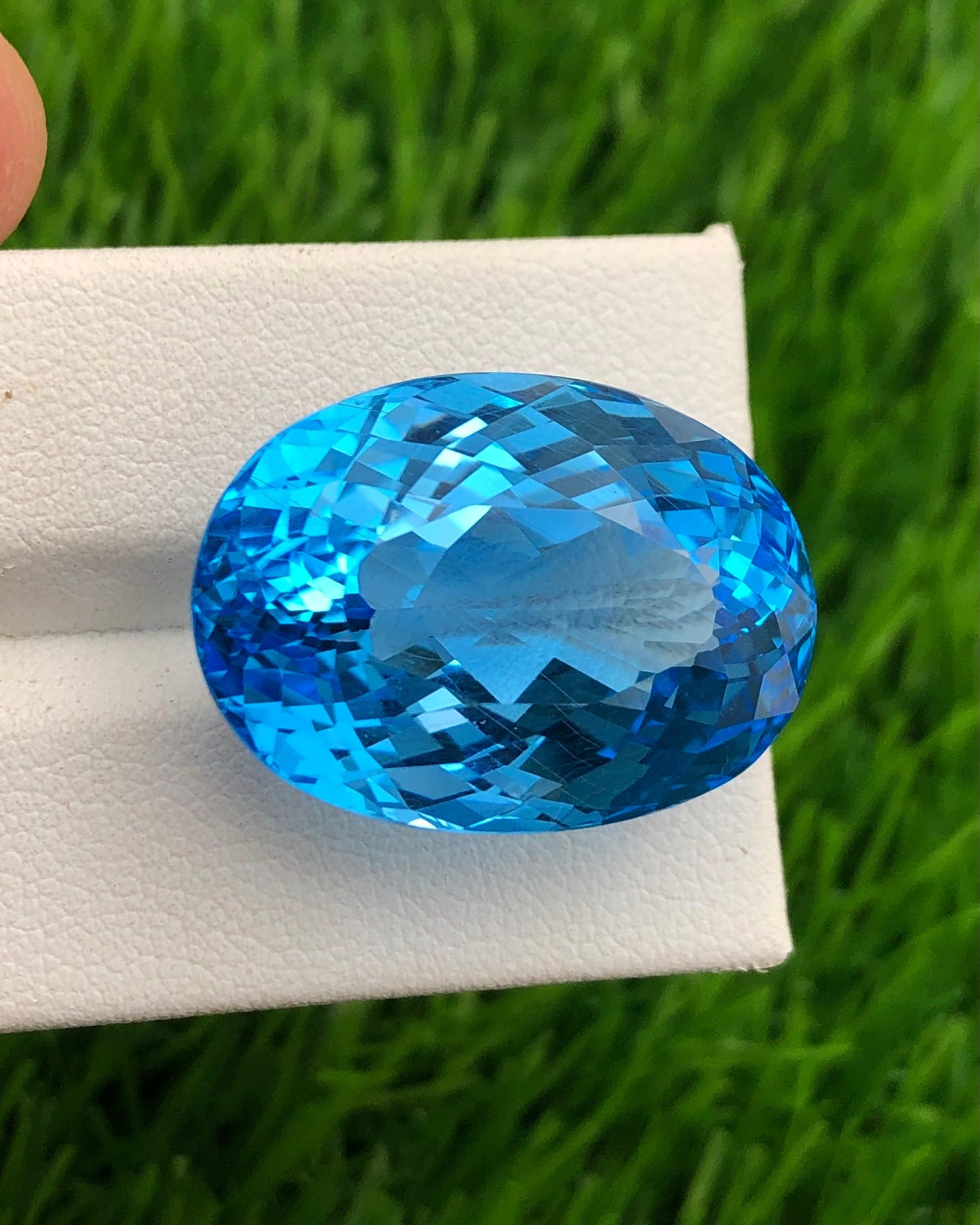 56.60 carats Swiss Topaz from Africa Loose Gemstone