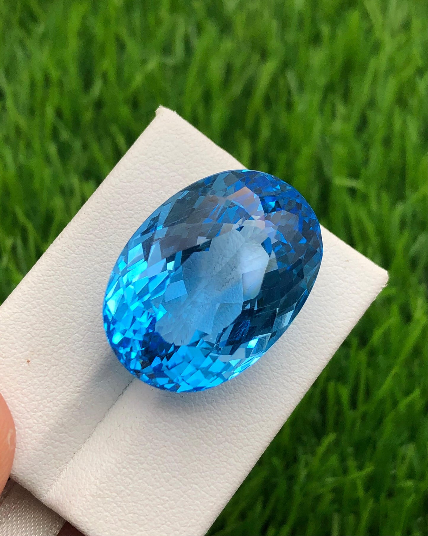 56.60 carats Swiss Topaz from Africa Loose Gemstone