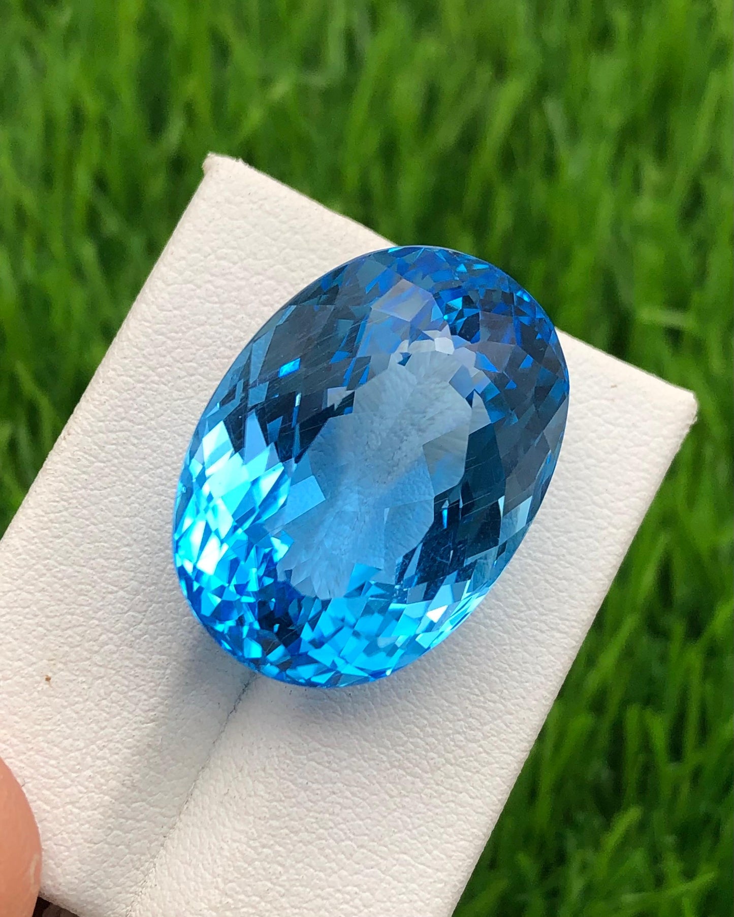 56.60 carats Swiss Topaz from Africa Loose Gemstone