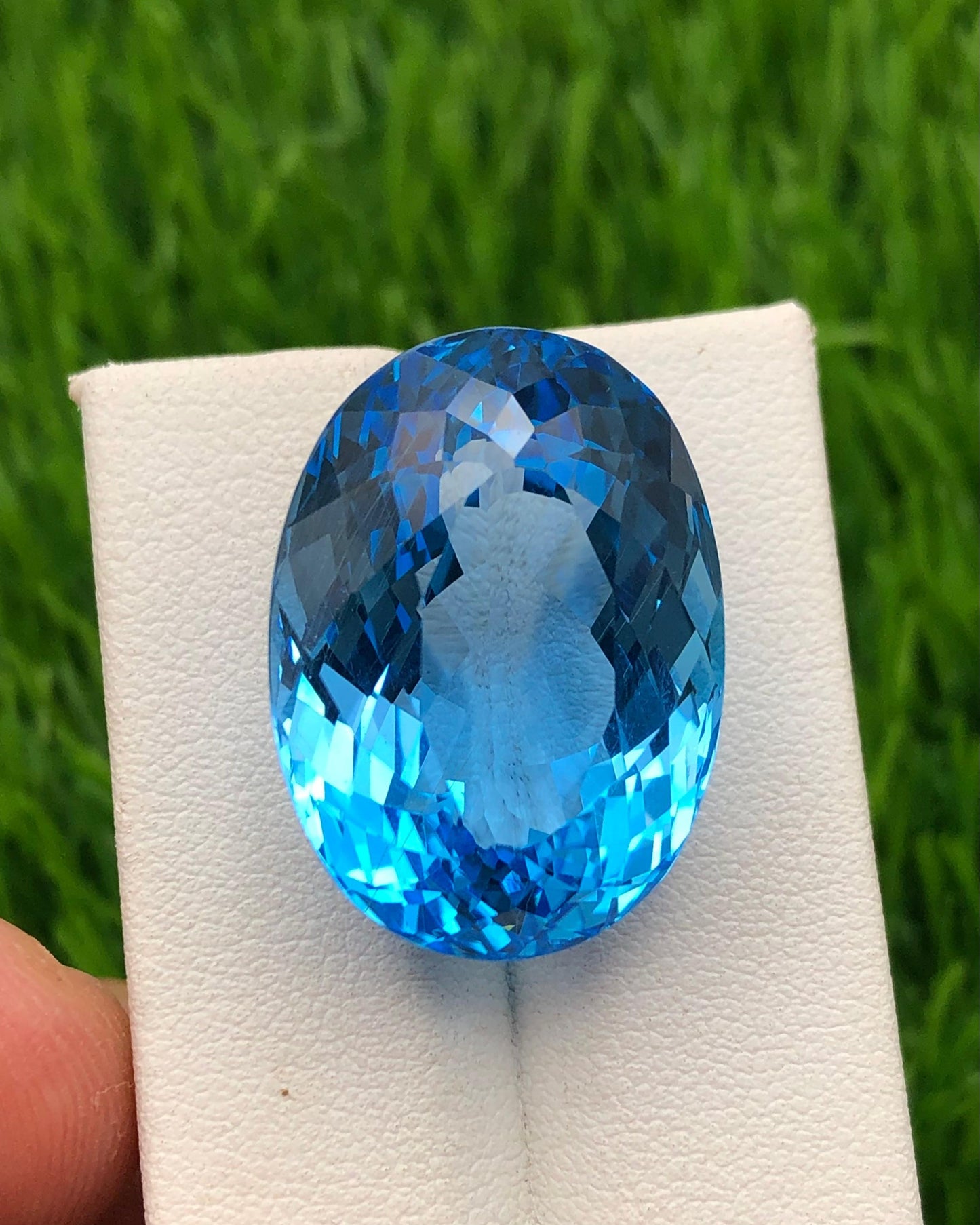 56.60 carats Swiss Topaz from Africa Loose Gemstone