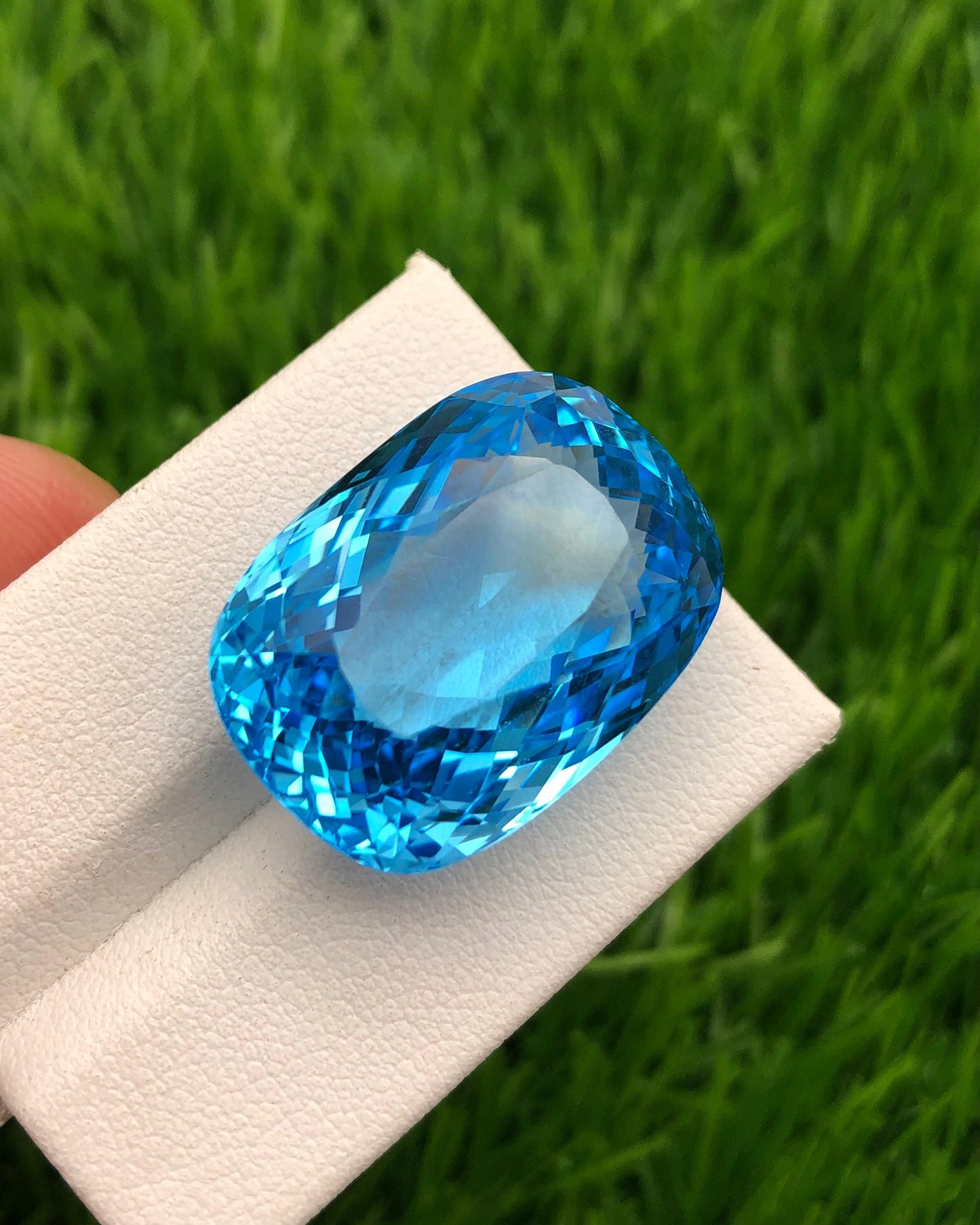 51.92 carats Swiss Topaz From Africa Loose Gemstone