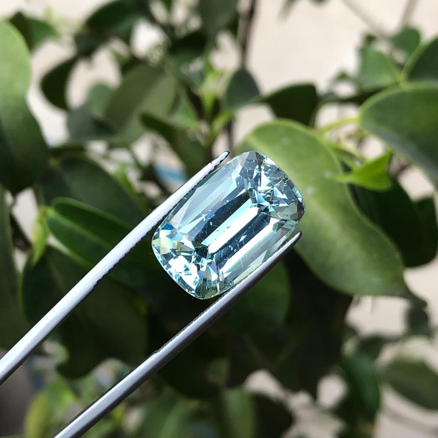 12.54 carats Natural Aquamarine from Pakistan Loose Gemstone