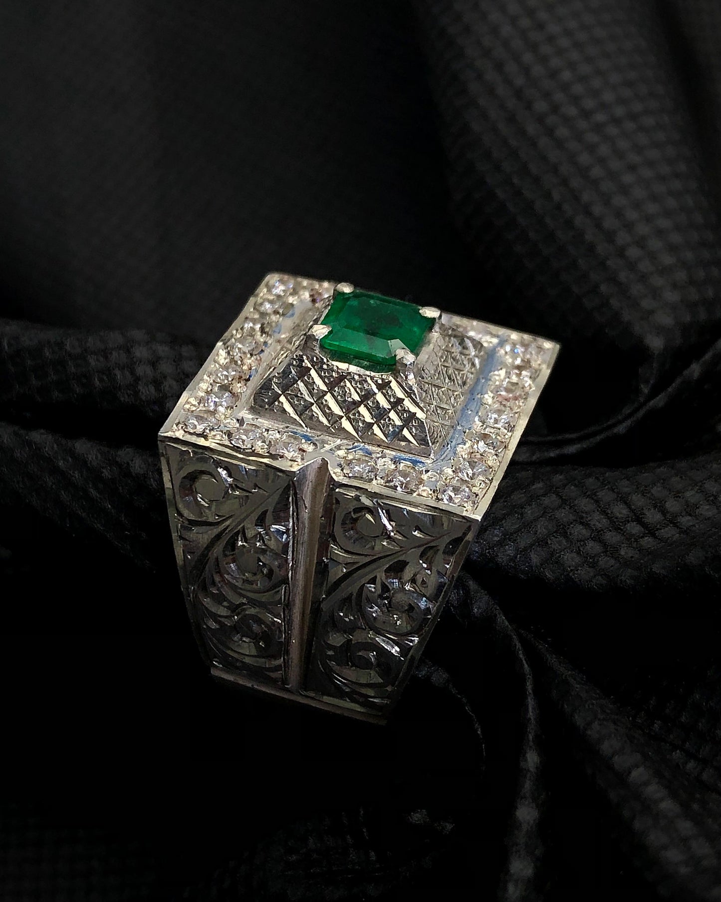 106.22 Carats Hand Made Natural Beautiful Panjshir Emerald Ring for Men