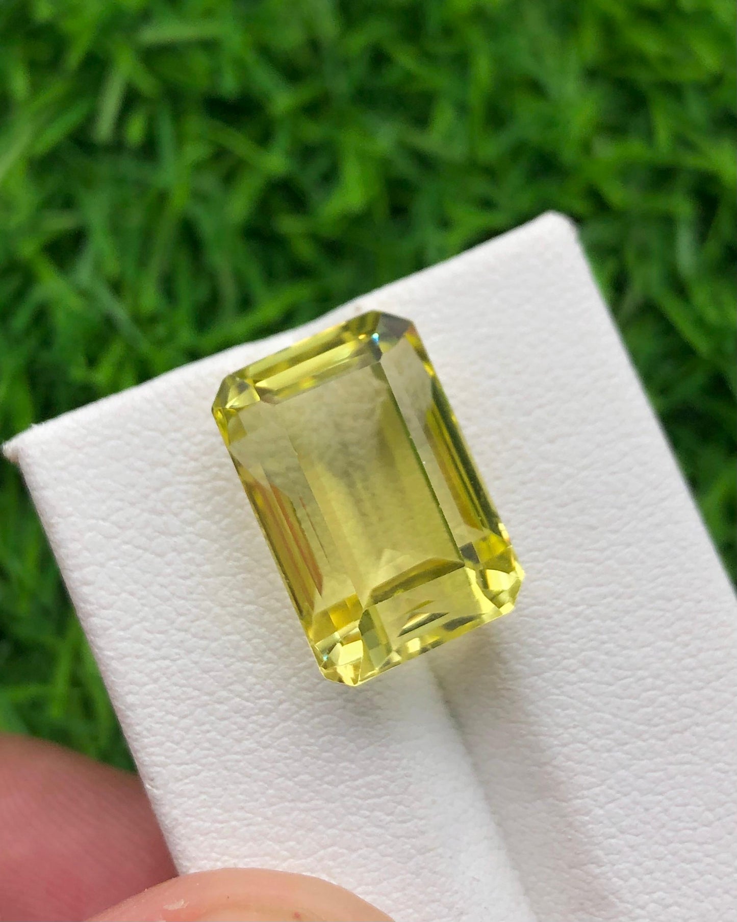 16.52 carats Lemon Quartz from Africa Loose Gemstone