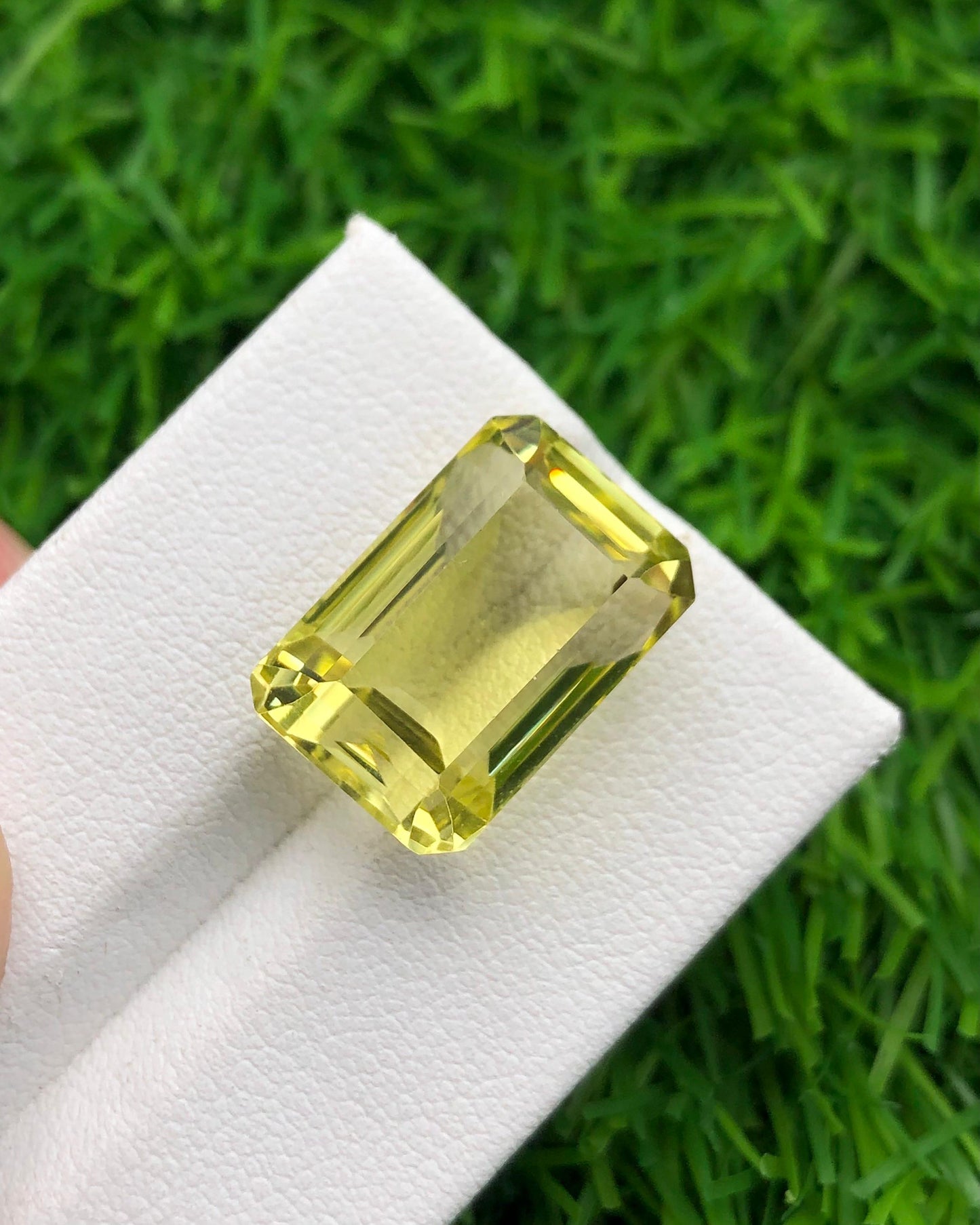 16.52 carats Lemon Quartz from Africa Loose Gemstone