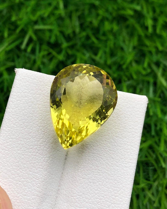 20.06 carats Lemon Quartz from Africa Loose Gemstone