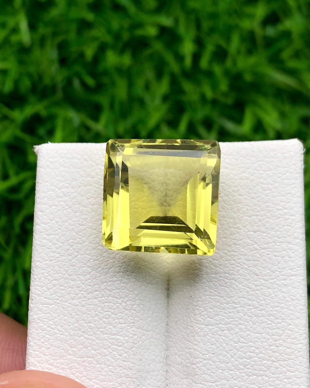 11.32 carats Lemon Quartz from Africa Loose Gemstone