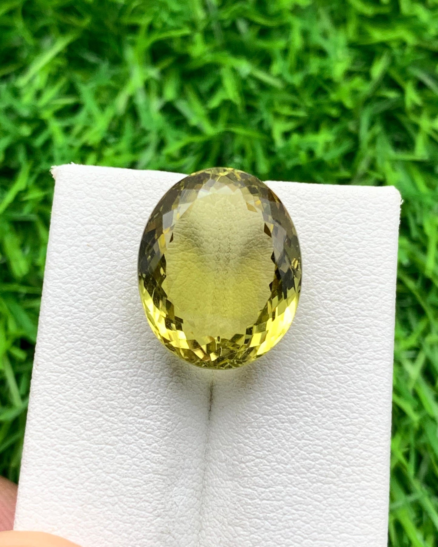 14.55 carats Lemon Quartz from Africa Loose Gemstone