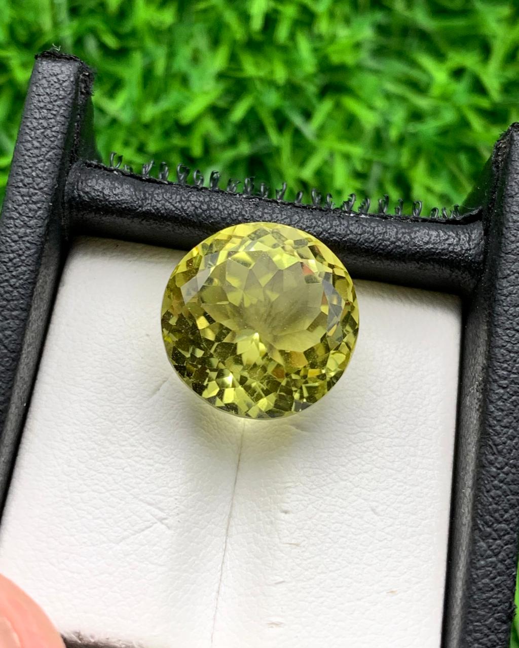 15.60 carats Lemon Quartz from Africa Loose Gemstone