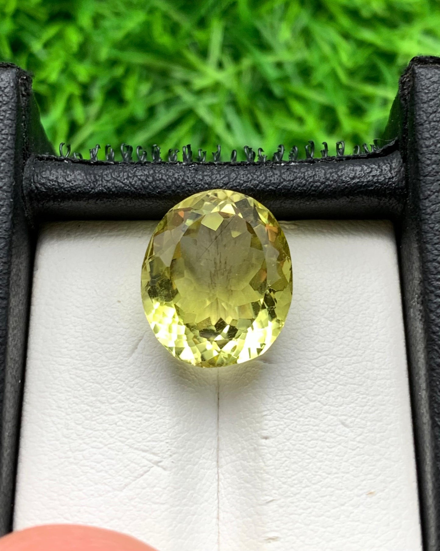 11.32 carats Lemon Quartz from Africa Loose Gemstone