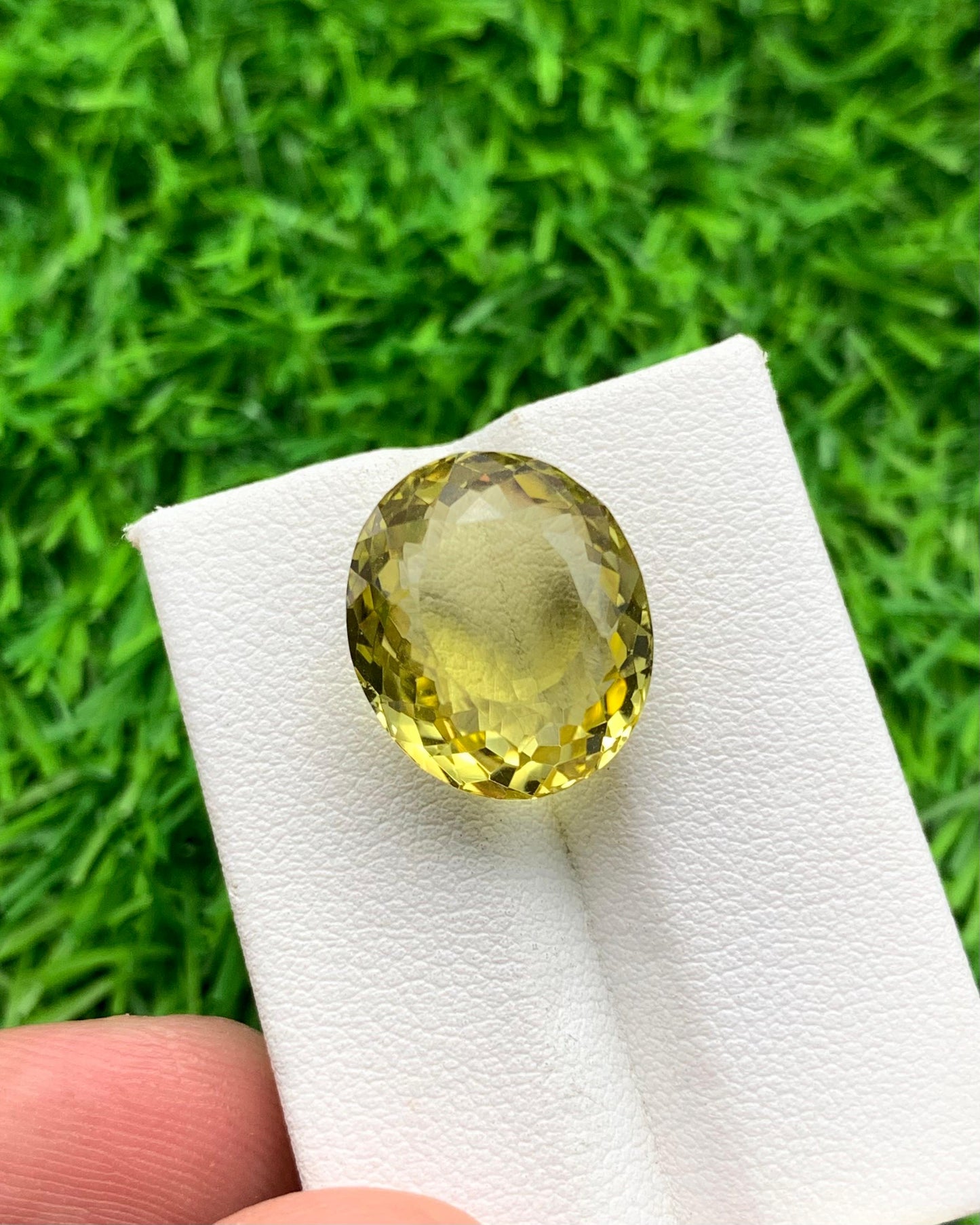 14.40 carats Lemon Quartz from Africa Loose Gemstone