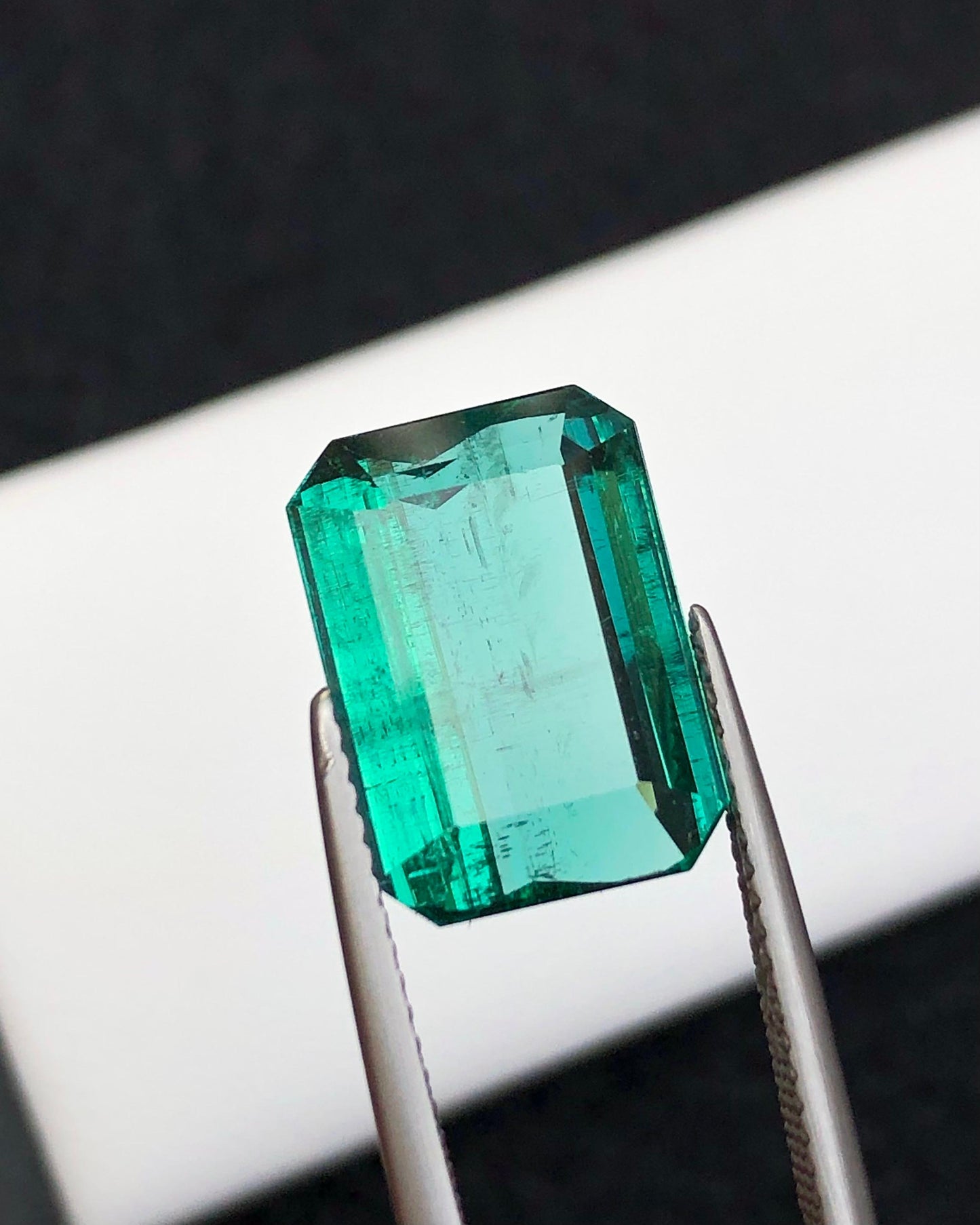 7.89 carats Emerald From Zambia Loose Gemstone