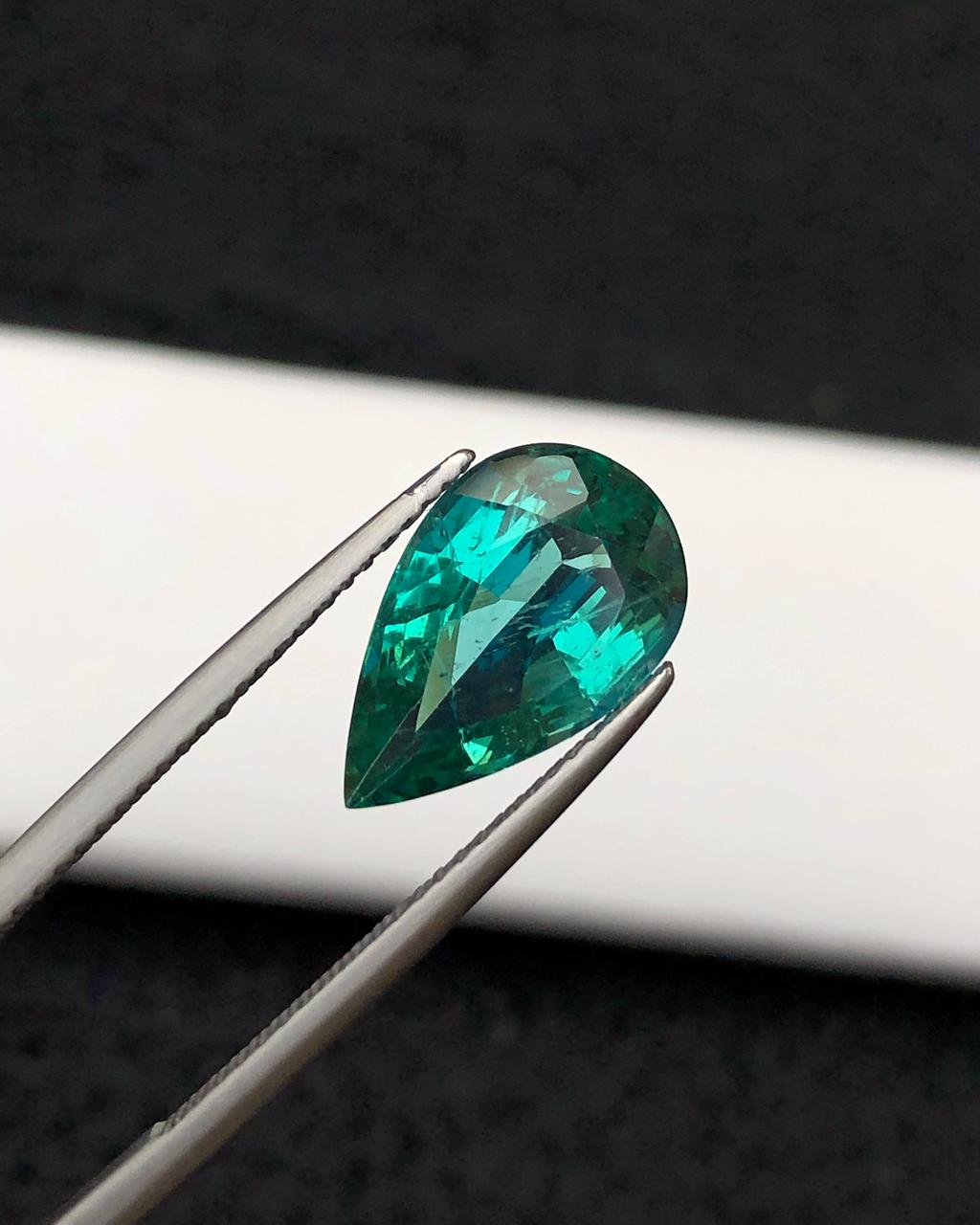 3.50 carats Emerald from Zambia Loose Gemstone