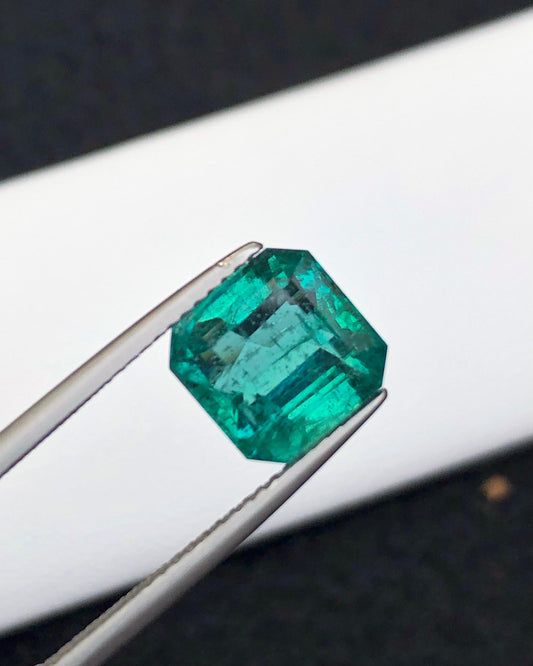 1.69 carats Emerald from Zambia Loose Gemstone