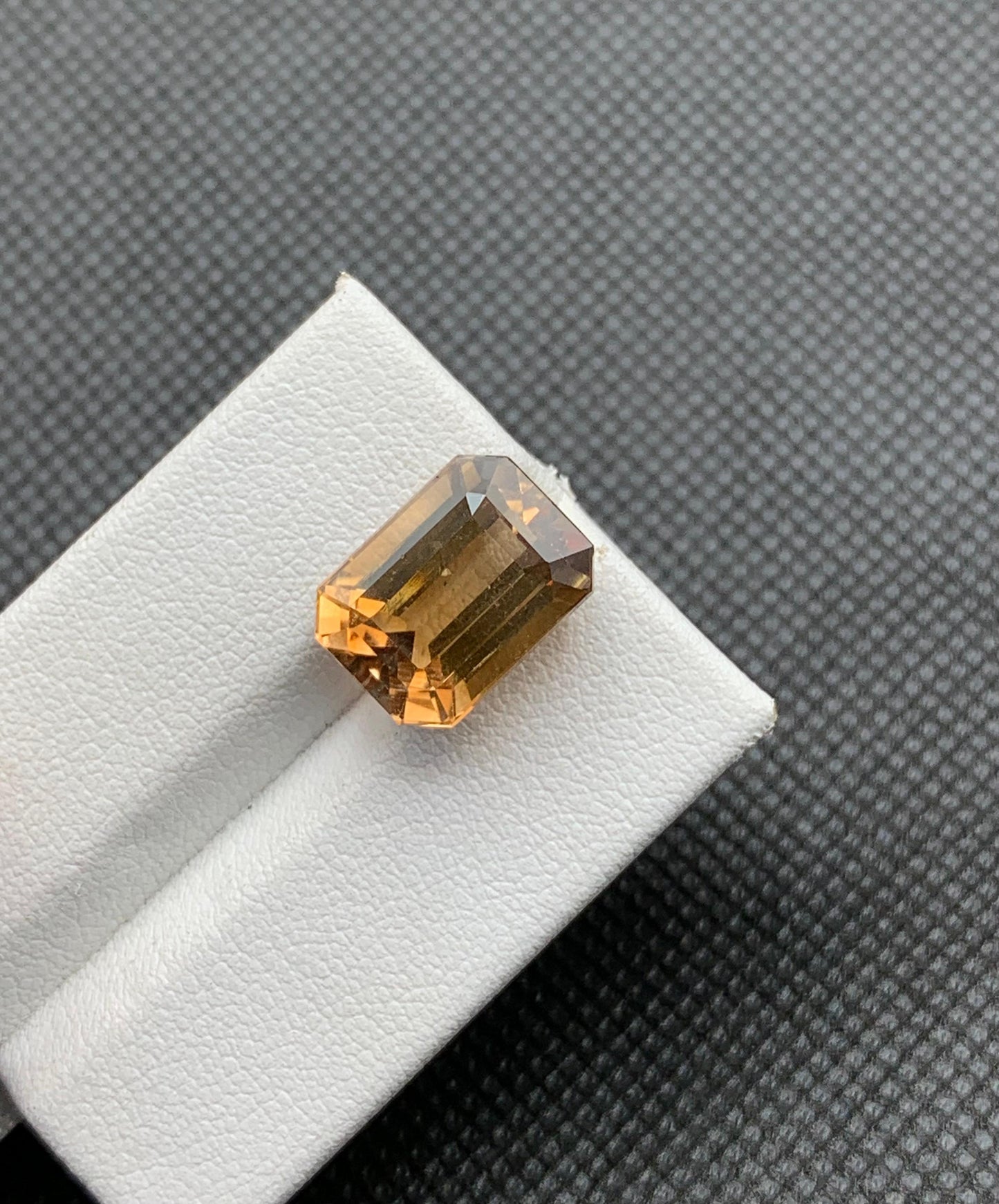 11.50 carats Topaz from Pakistan Loose Gemstone