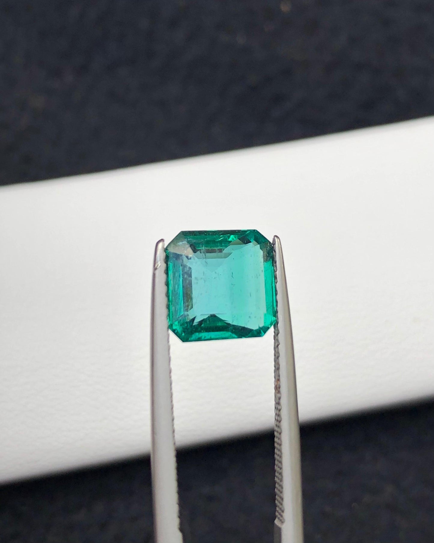 3.30 carats Emerald from Zambia Loose Gemstone