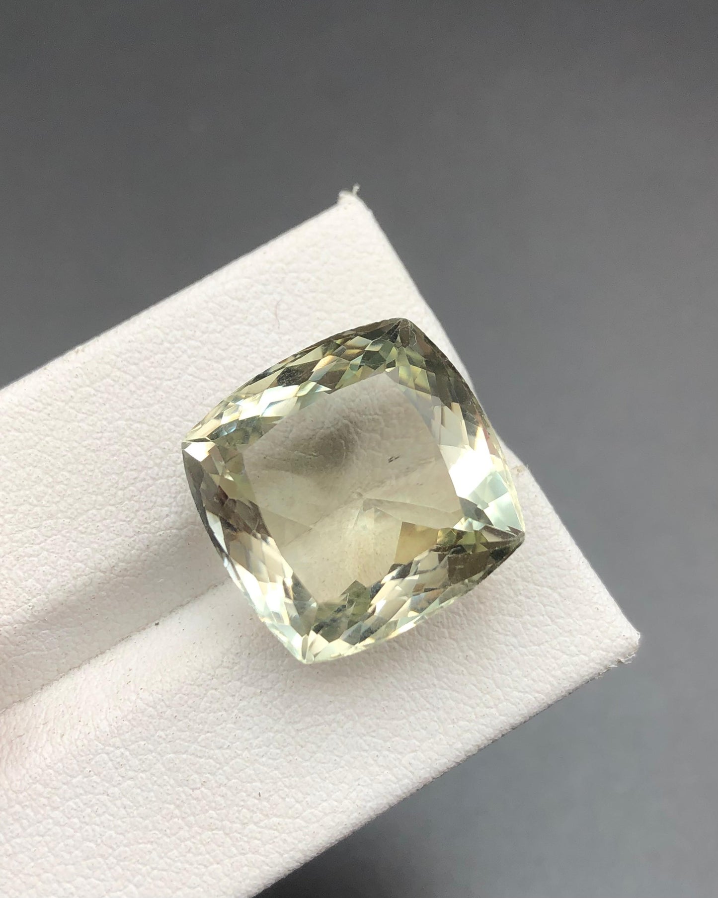 18.60 Carats Green Amethyst From Africa Loose Gemstone