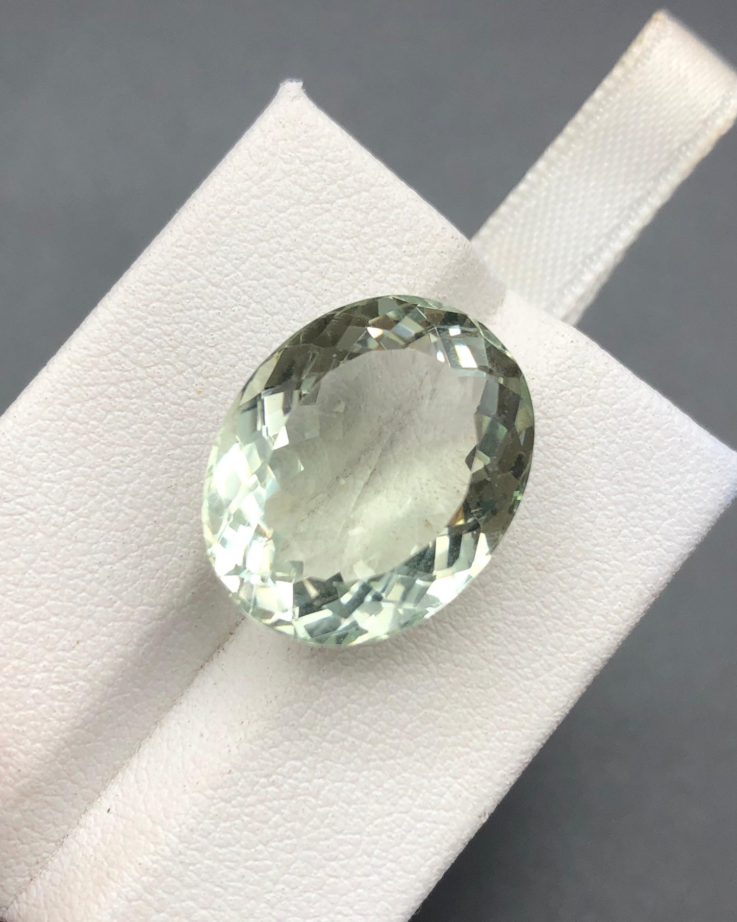 15.44 carats Green Amethyst from Africa Loose Gemstone