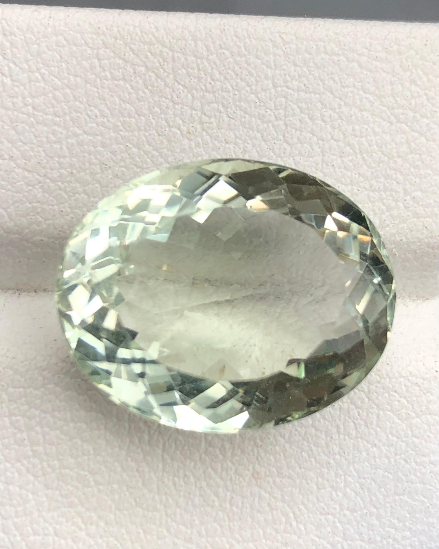 33.40 carats Green Amethyst from Africa Loose Gemstone