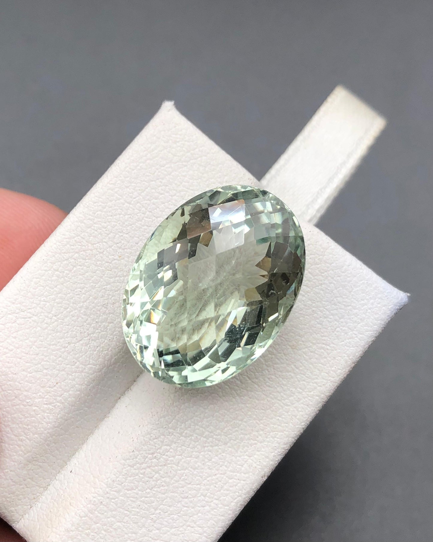 15.44 carats Green Amethyst from Africa Loose Gemstone