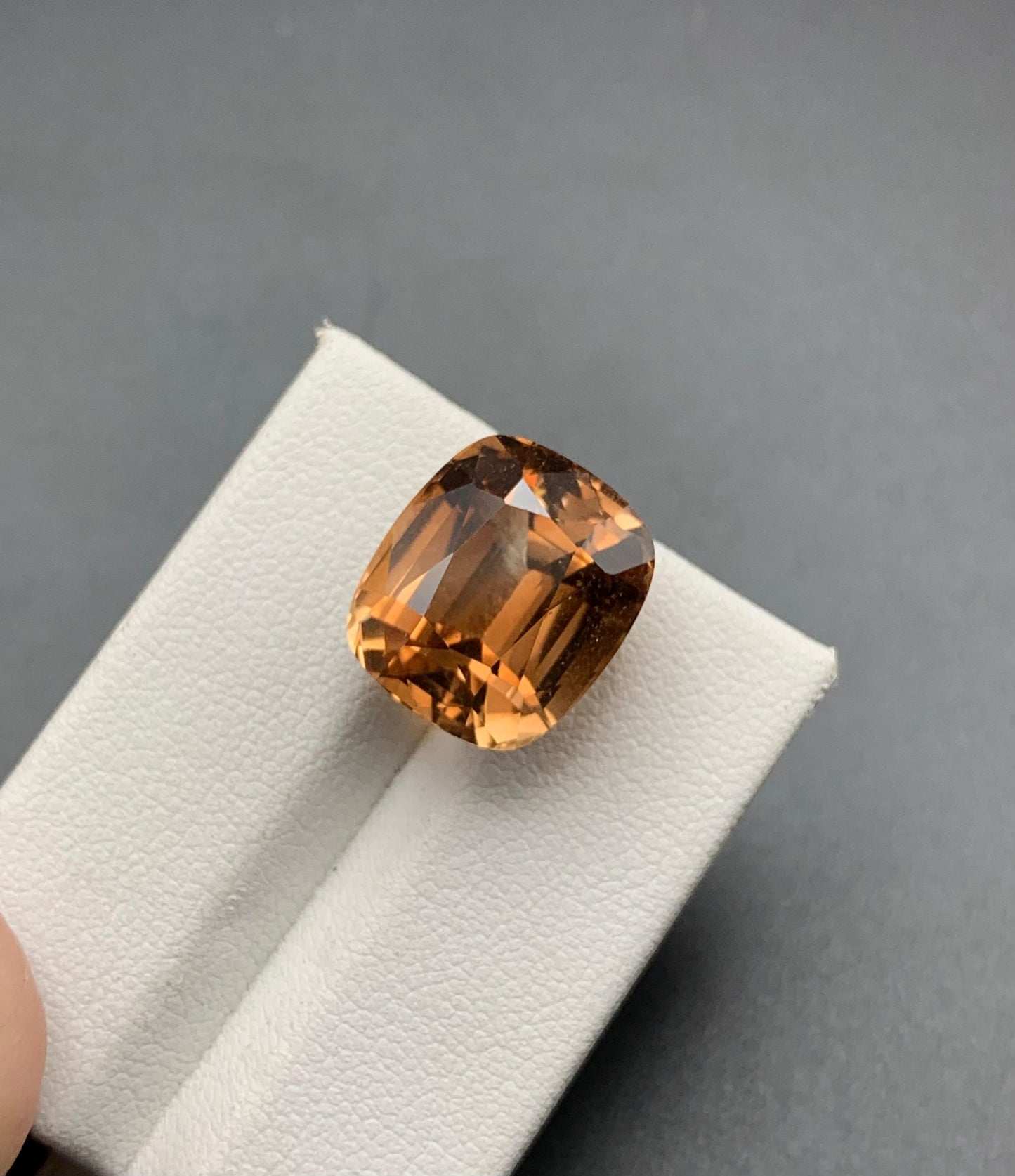 17.82 carats Topaz from Pakistan Loose Gemstone