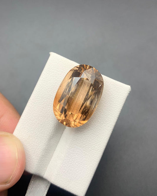 34.26 carats Topaz from Pakistan Loose Gemstone