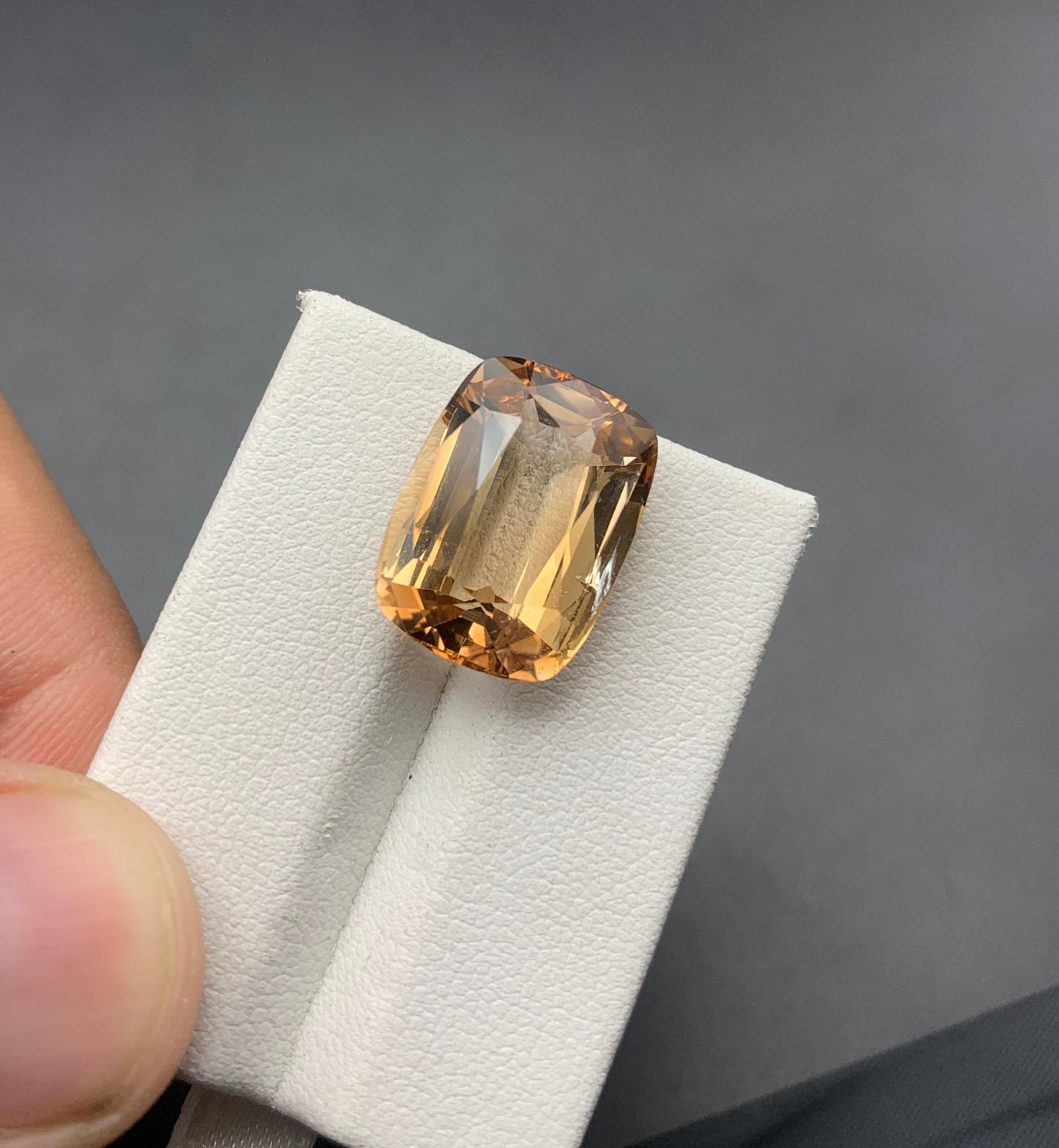 16.32 carats Topaz From Pakistan Loose Gemstone