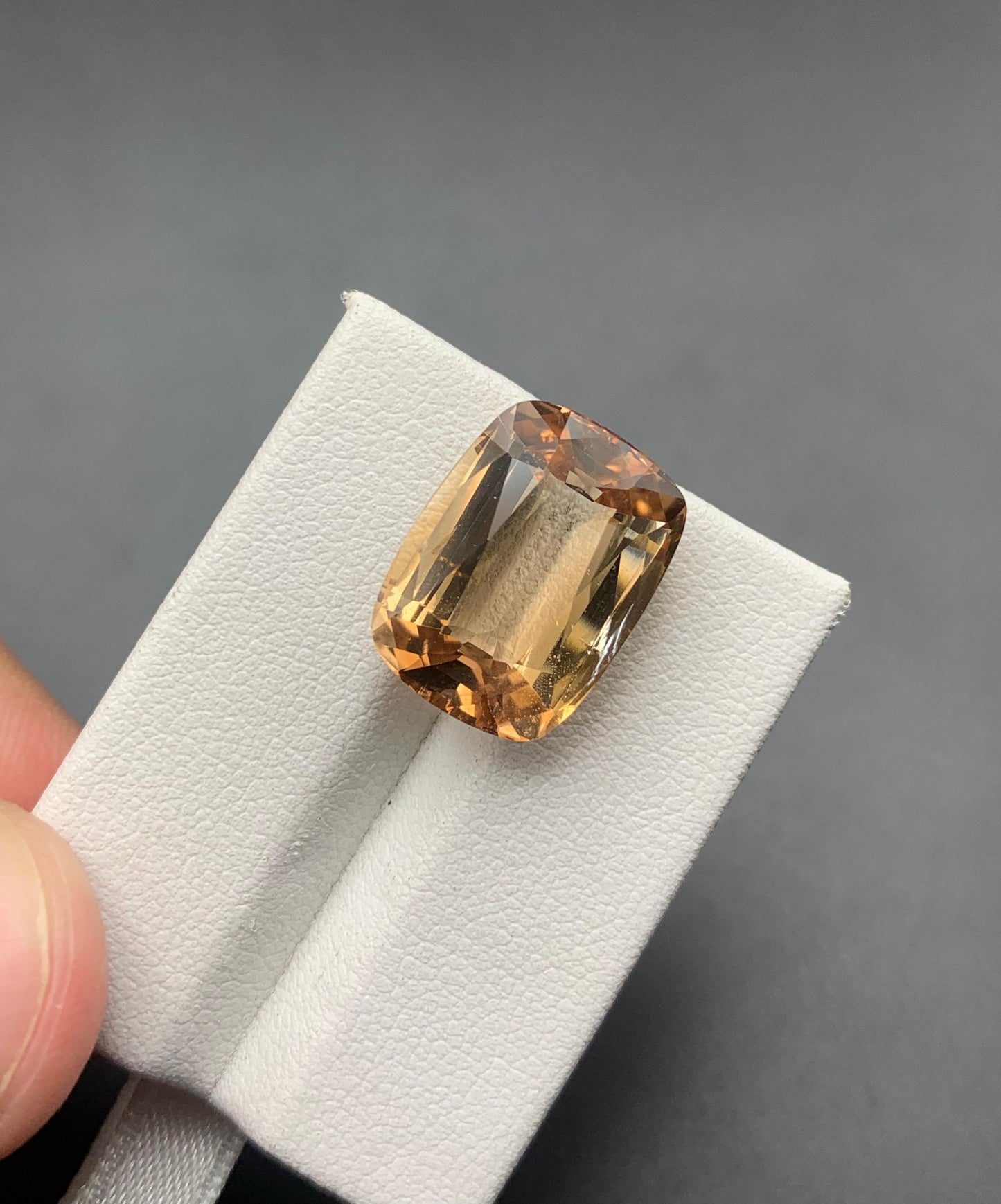 16.32 carats Topaz From Pakistan Loose Gemstone