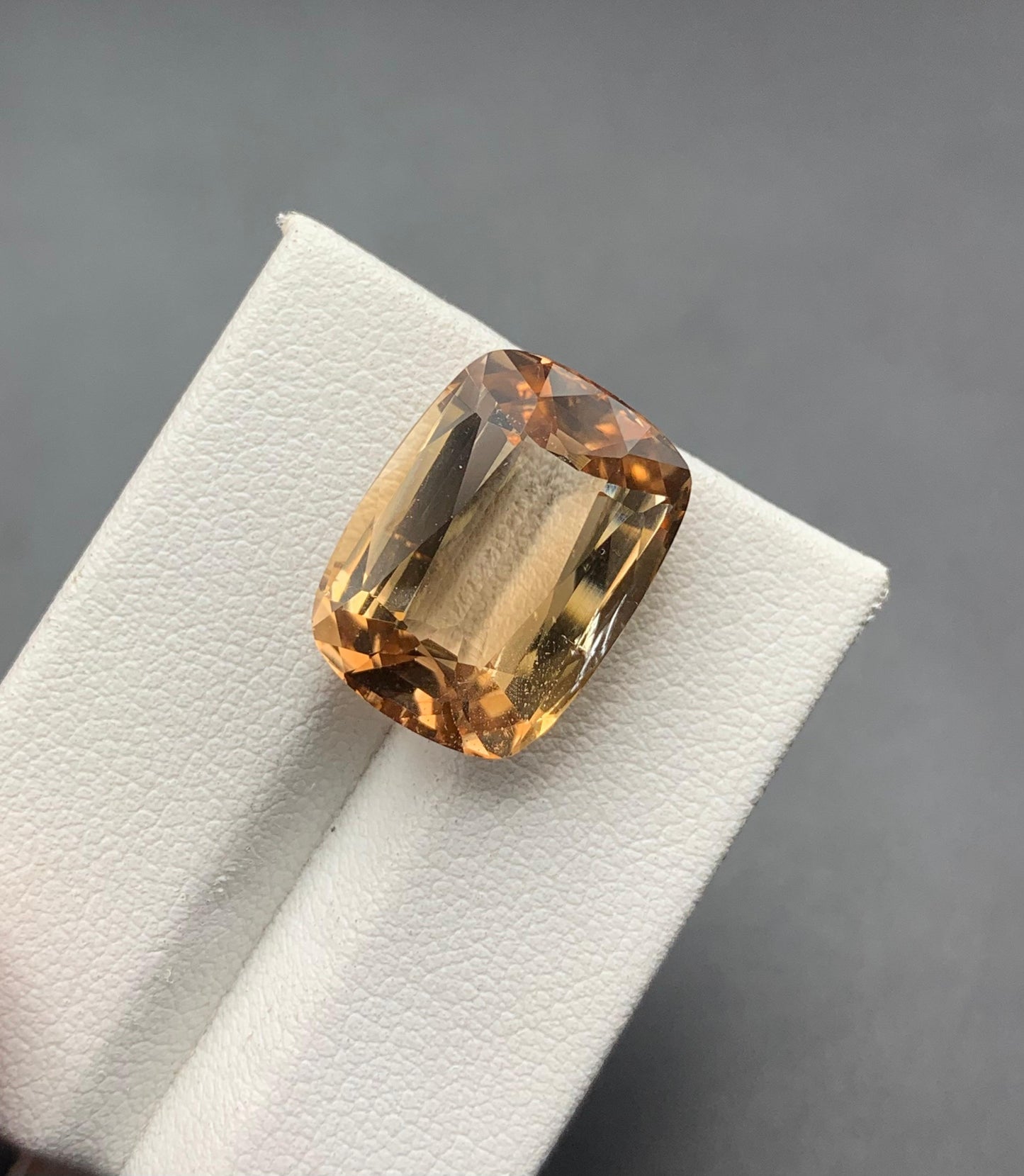 16.32 carats Topaz From Pakistan Loose Gemstone