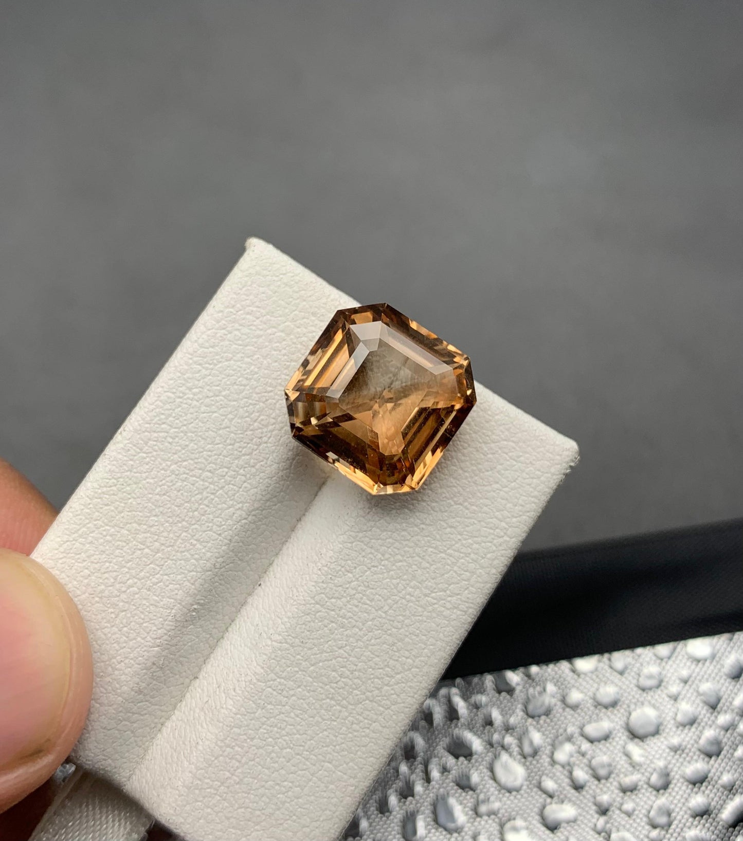 12.54 carats Topaz from Pakistan Loose Gemstone