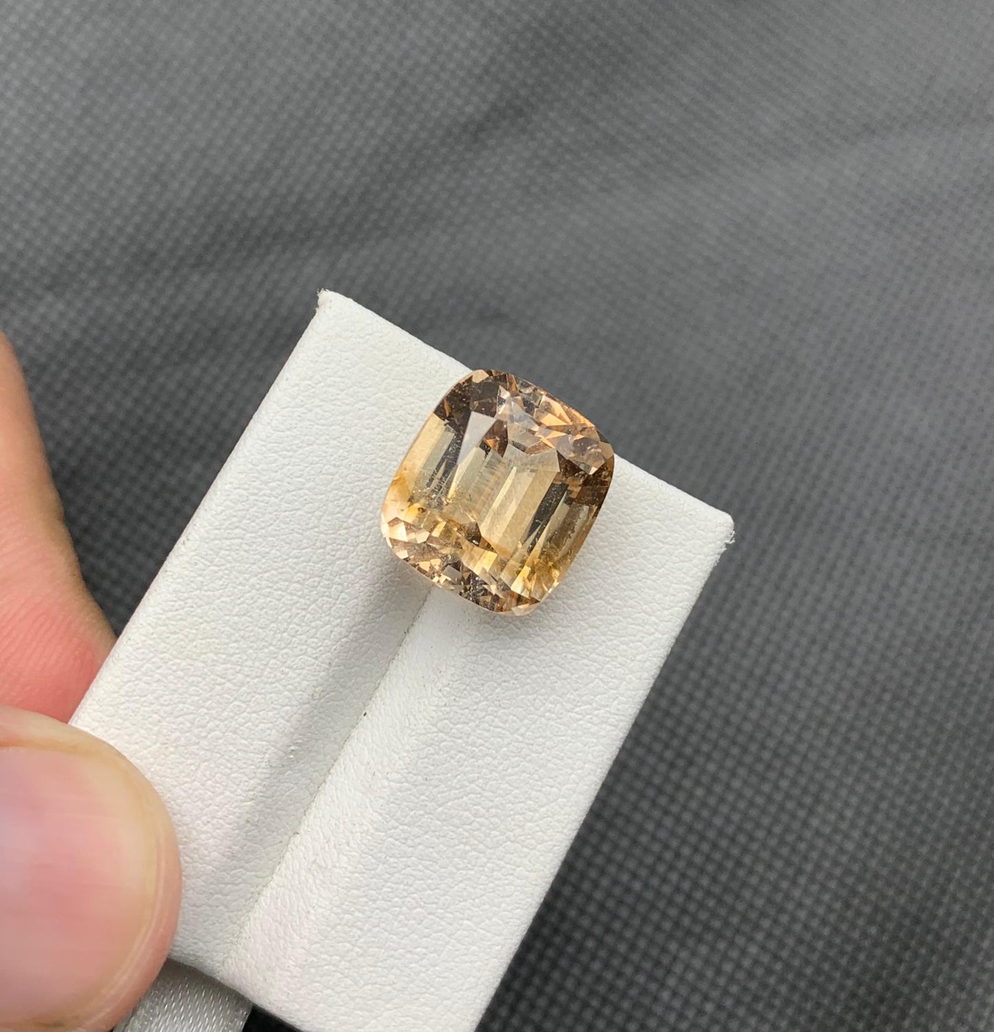 17.91 carats Topaz from Pakistan Loose Gemstone