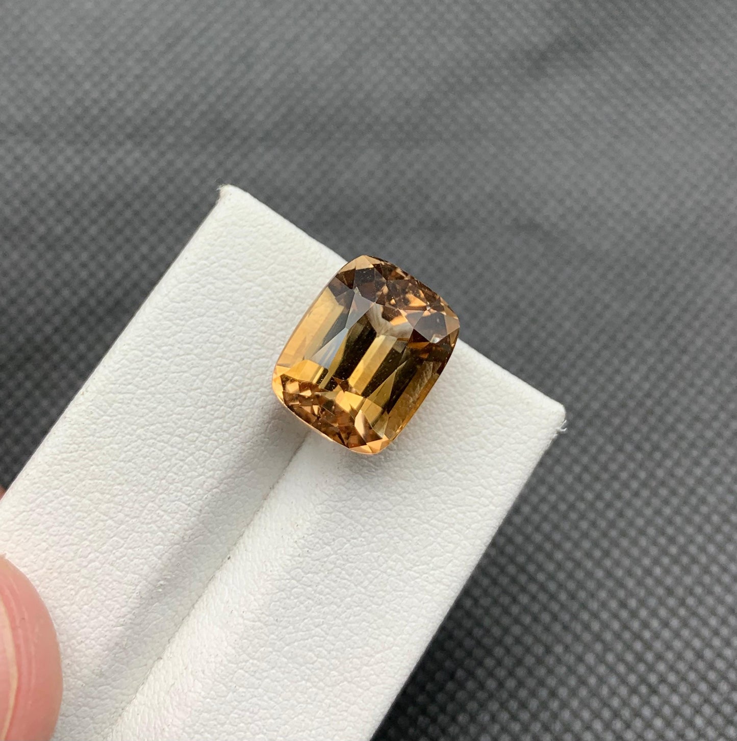 12.38 carats Topaz from Pakistan Loose Gemstone