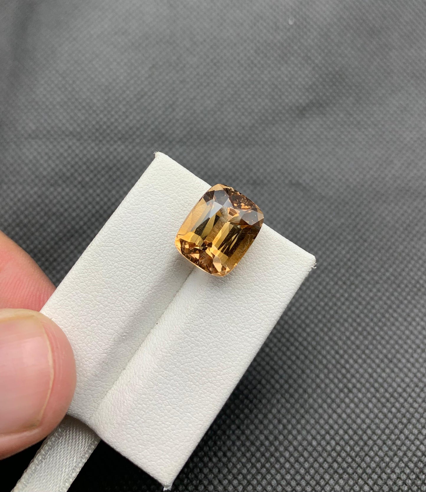 12.38 carats Topaz from Pakistan Loose Gemstone