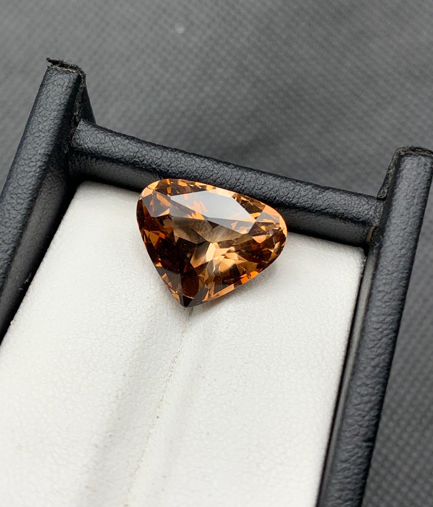 11.06 carats Topaz from Pakistan Loose Gemstone