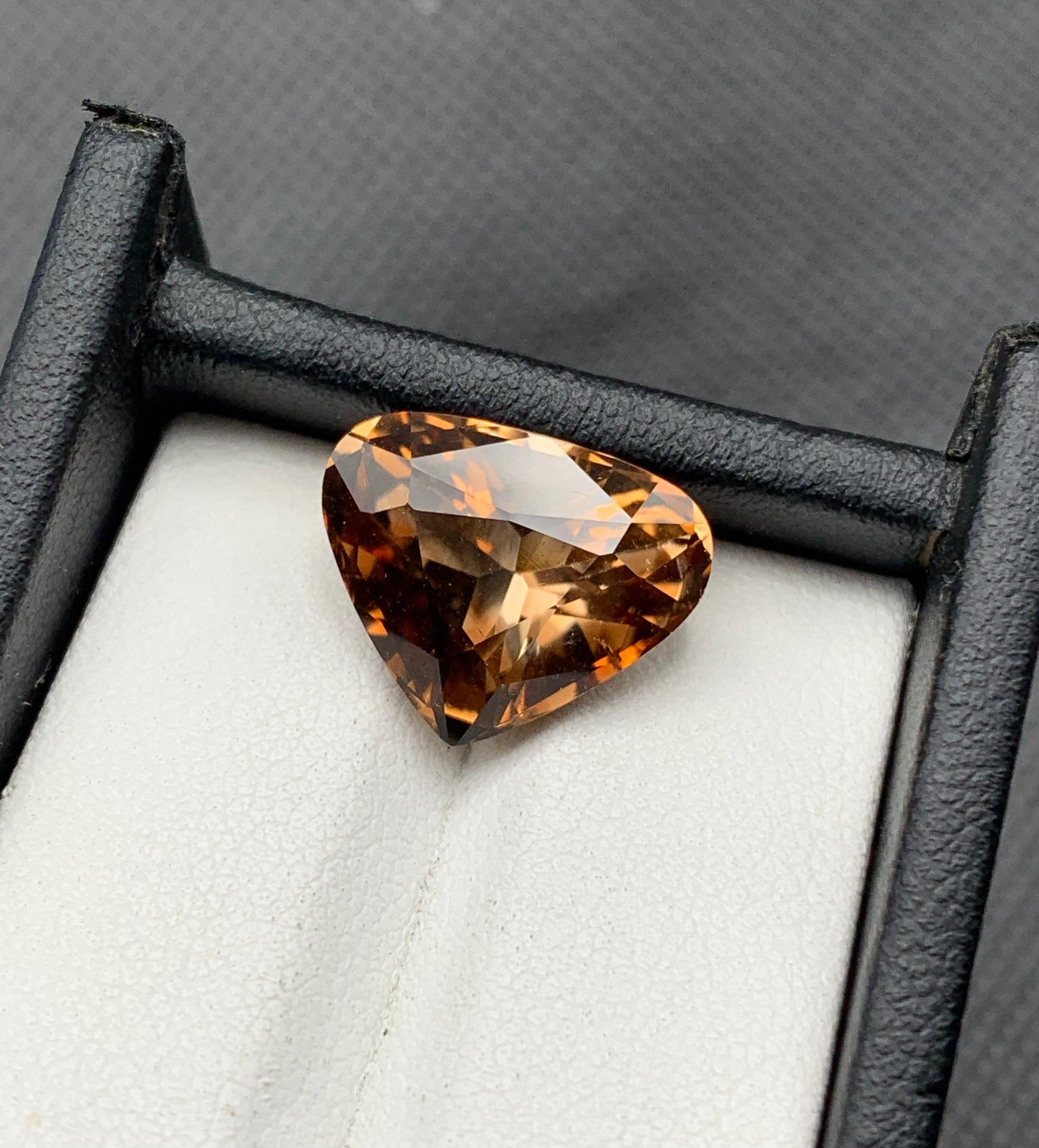 11.06 carats Topaz from Pakistan Loose Gemstone