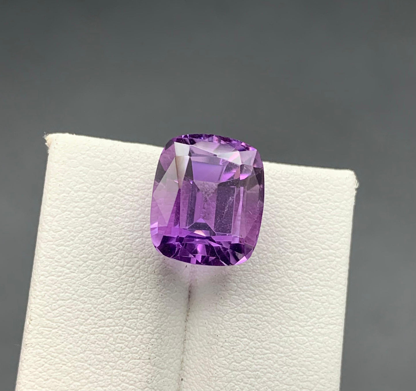 8.88 carats Amethyst From Africa Loose Gemstone