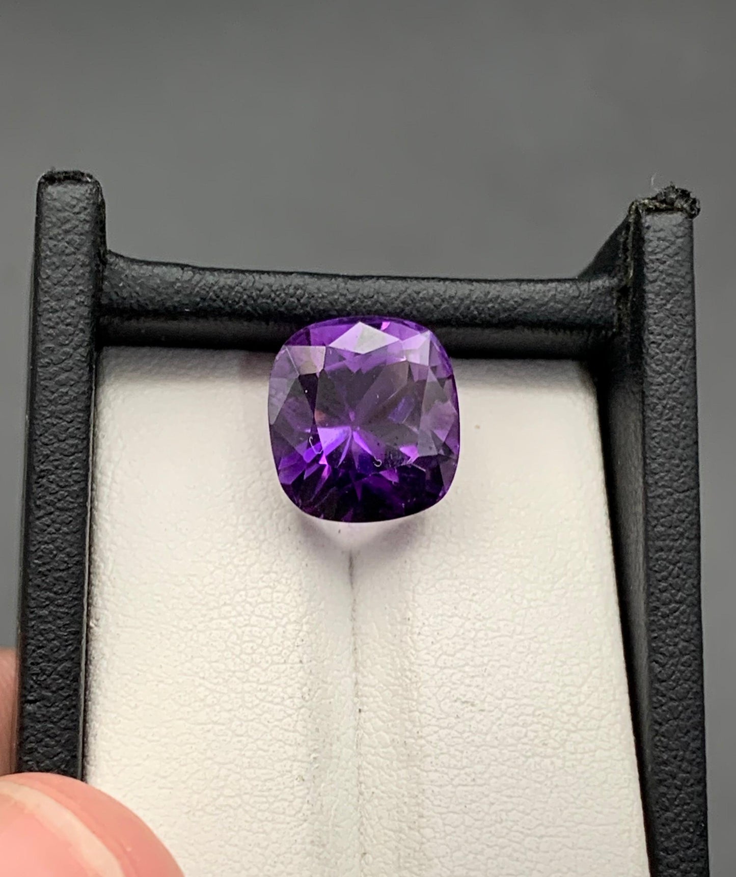 8.77 carats Amethyst From Africa Loose Gemstone