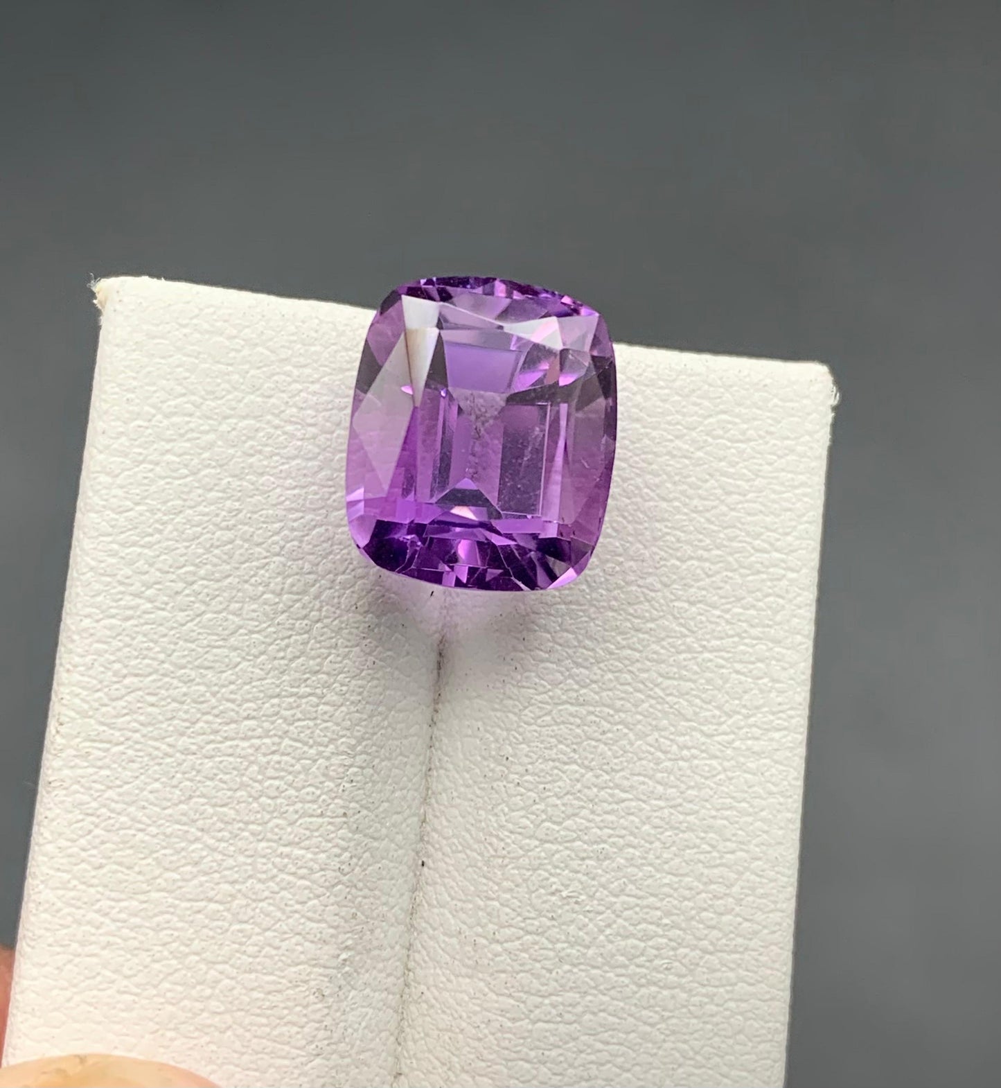 8.88 carats Amethyst From Africa Loose Gemstone