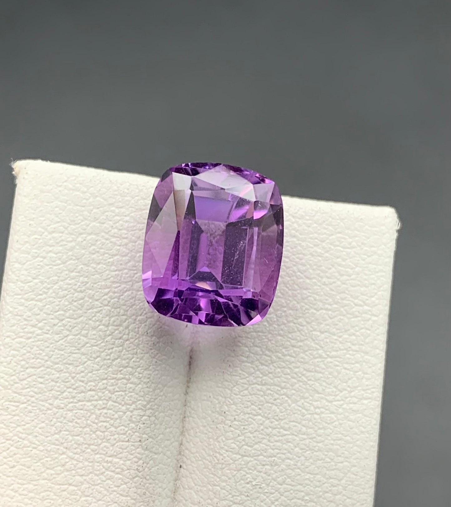 8.88 carats Amethyst From Africa Loose Gemstone