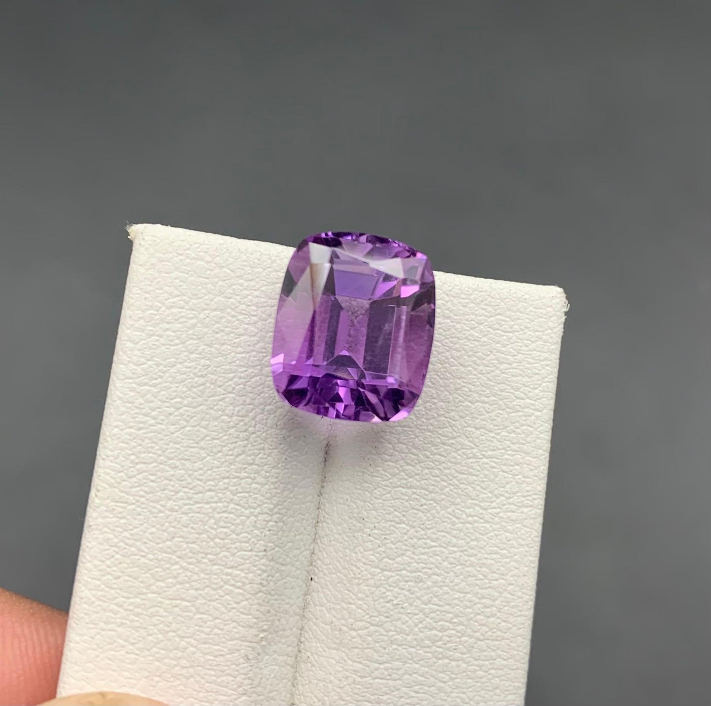 8.88 carats Amethyst From Africa Loose Gemstone