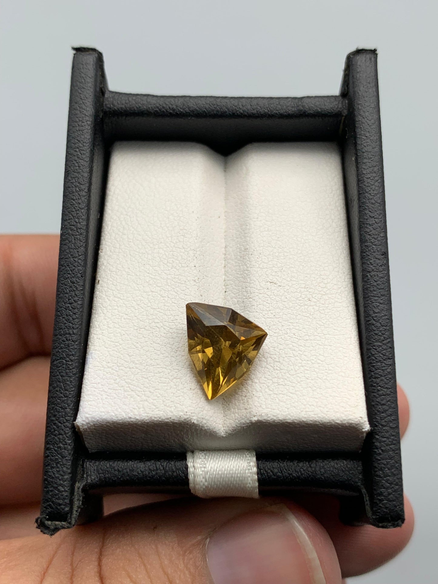 3.54 carats Citrine From Africa Loose Gemstone