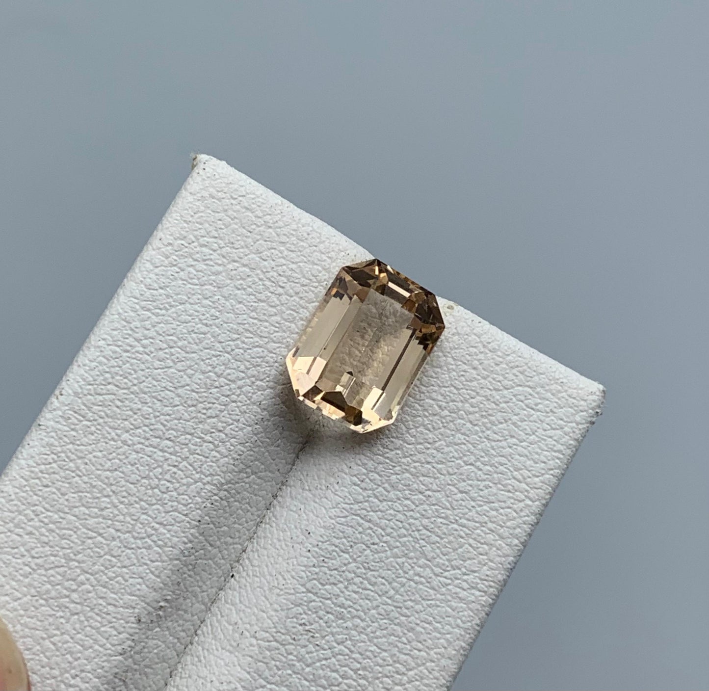 5.64 carats Topaz From Pakistan Loose Gemstone