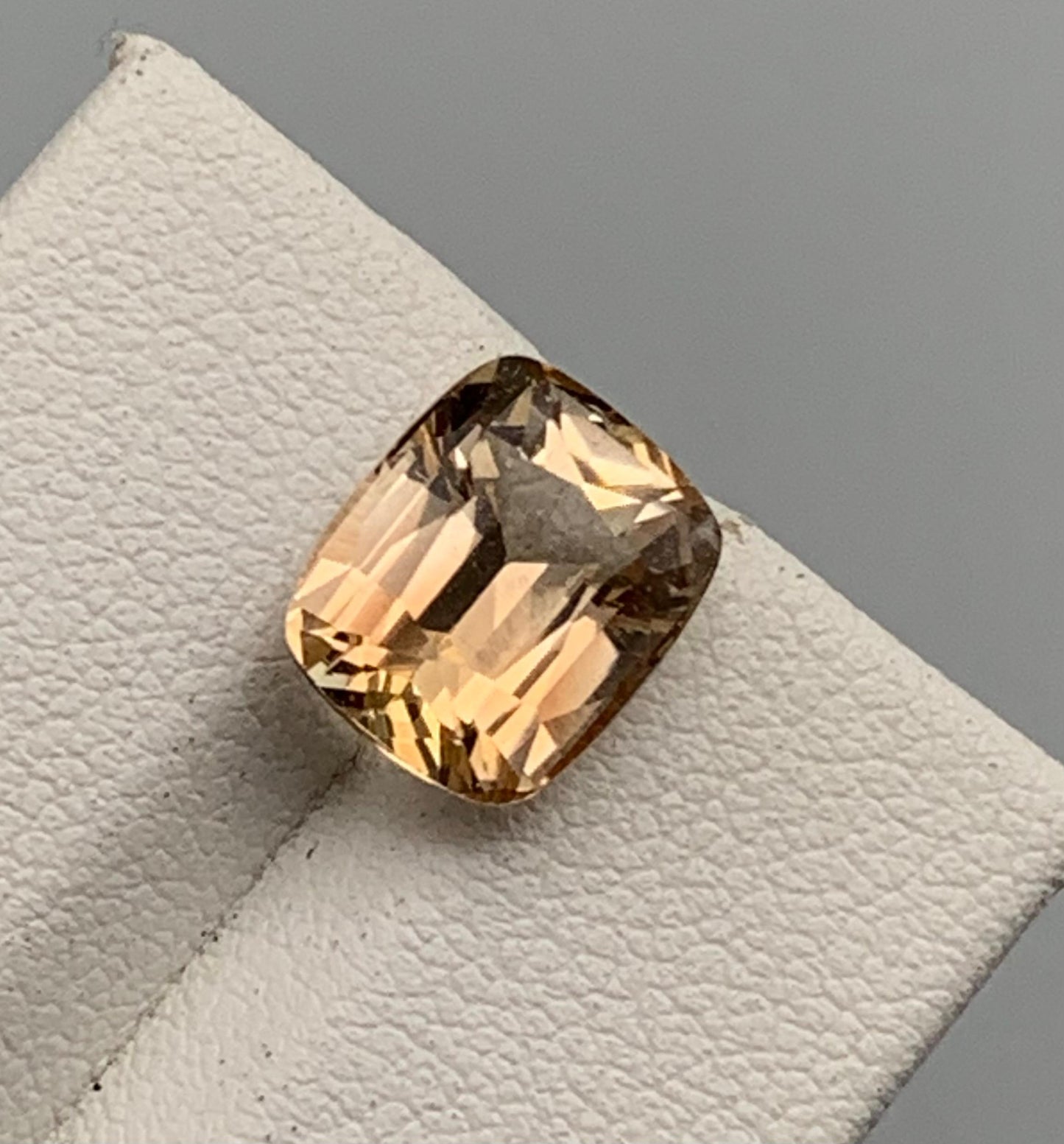 6.25 carats Topaz From Pakistan Loose Gemstone