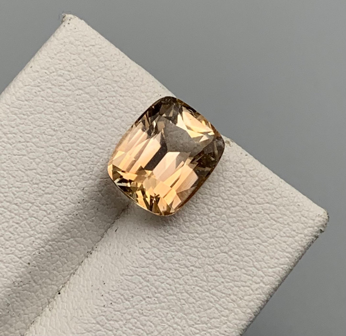 6.25 carats Topaz From Pakistan Loose Gemstone