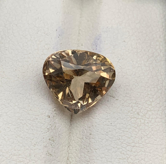 6.79 carats Topaz From Pakistan Loose Gemstone